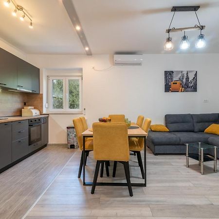Apartman Galeb Trogir Exterior foto