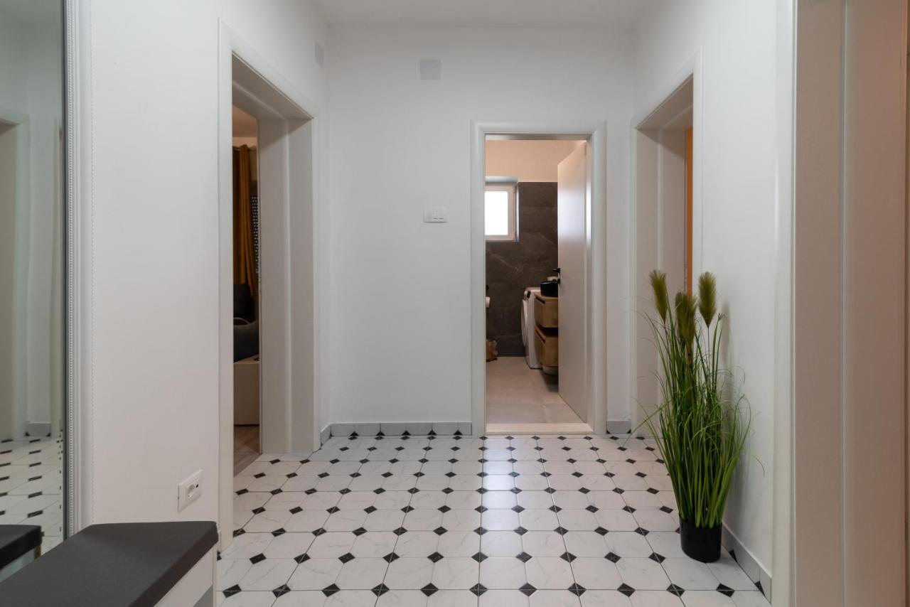 Apartman Galeb Trogir Exterior foto
